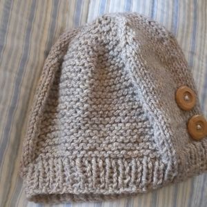 Hand Knit beanie with button accebt